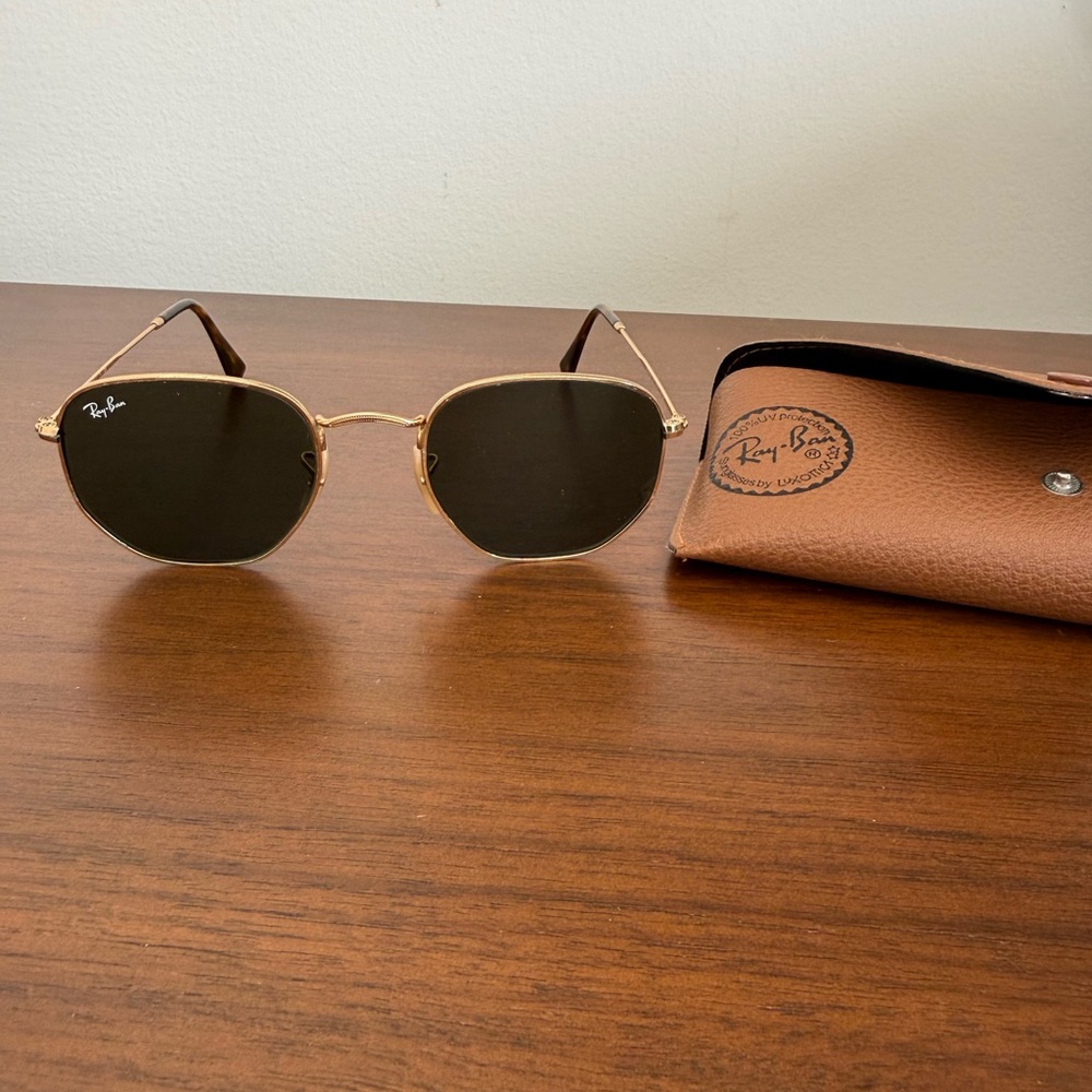 Ray-Ban Classic Gold Frame Sunglasses